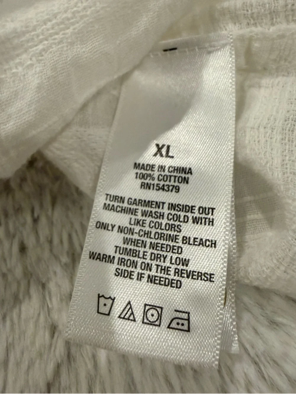 Aeropostale White Textured Gauze "Boyfriend" Button-Down Size L - Picture 4 of 4